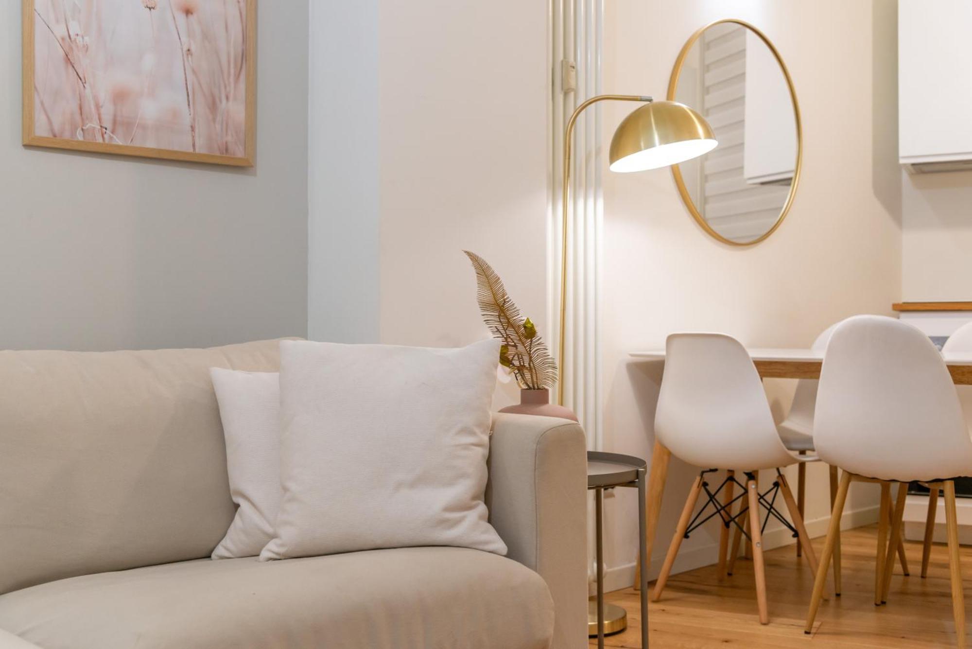 We Home - Babila Boutique - Milano Экстерьер фото