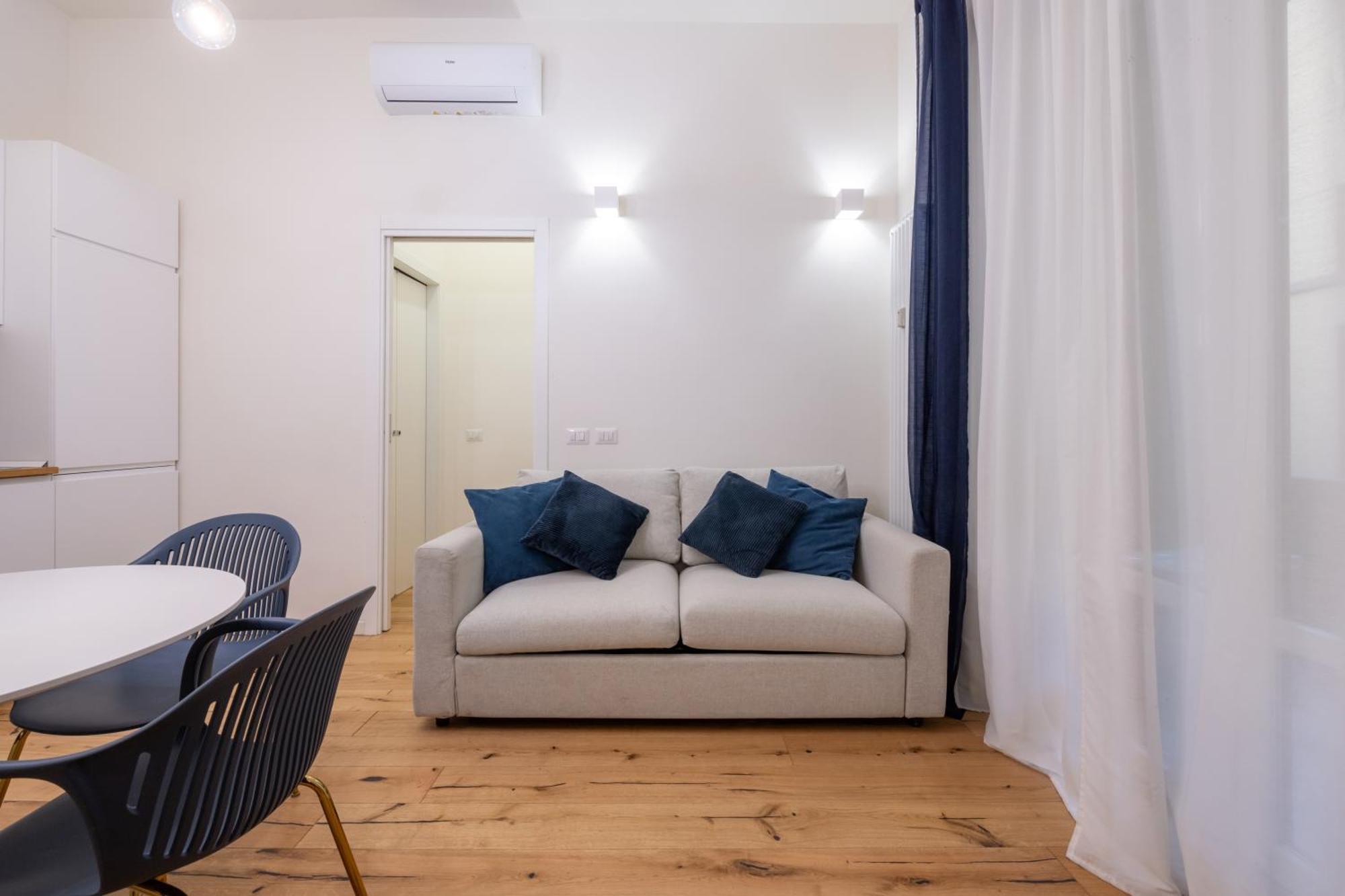 We Home - Babila Boutique - Milano Экстерьер фото